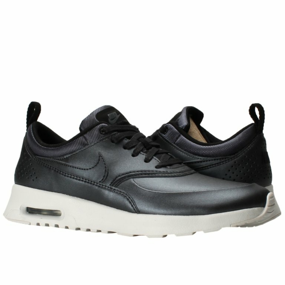 Black Leather Nike Air Max Thea Size 6.5